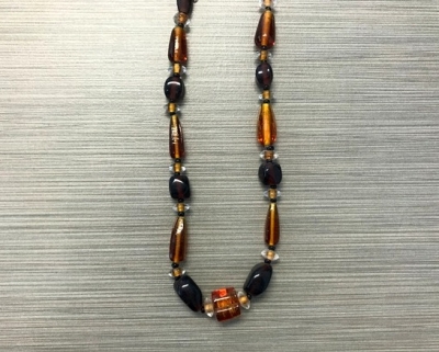 N-8242 - Glass Bead Fashion Necklace