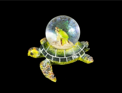 1690 - Turtle Figurine Water Globe 